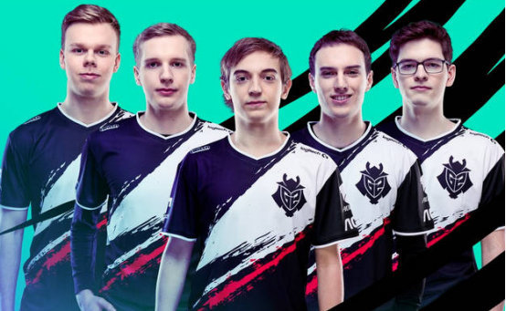 更显示出顽 更显示出顽